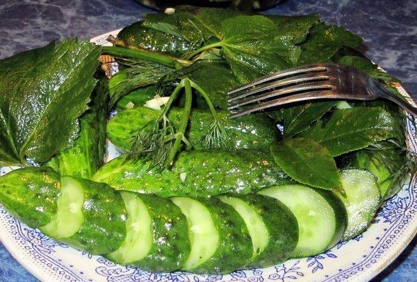 Малосольные огурчики.Такой вкусный и быстрый способ! Я просто в восторге!!!Рецепт1 кг огурцов1 ст. ...