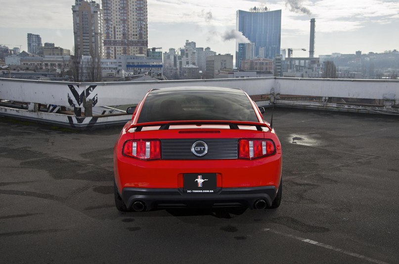 Ford Mustang GT 5.0. - 4