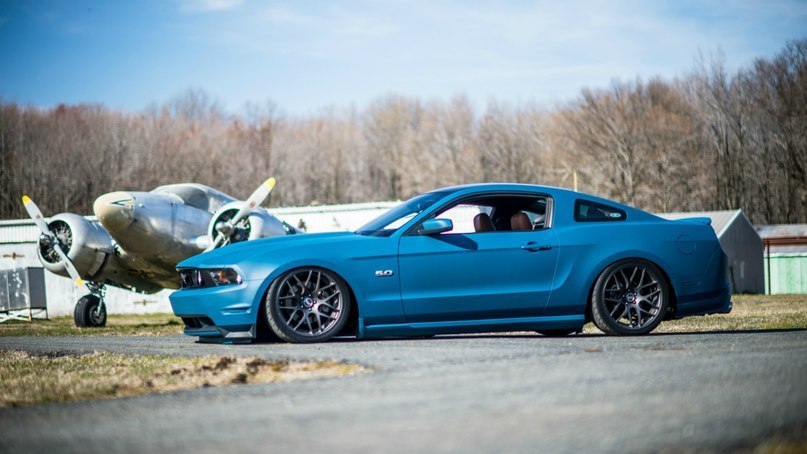 Ford Mustang GT 5.0.