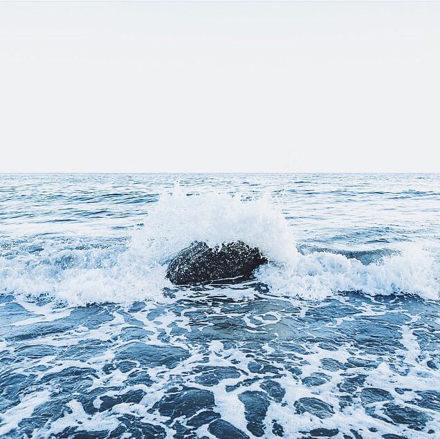 Чувствуете запах моря. Запах моря. Море успокаивает. Шум моря успокаивает. Почувствуй запах моря.