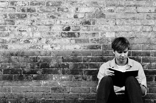 20 лучших книг по саморазвитию: 1. «7 навыков высокоэффективных людей» — Стивен Кови 2. «Искусство ...