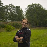 Sinnr, 44 , -