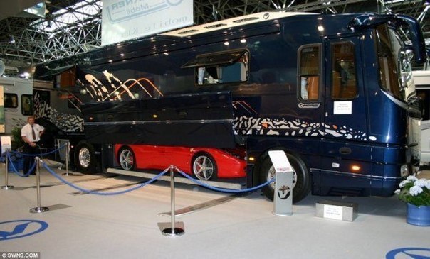 Volkner Mobil Performance Bus -       .