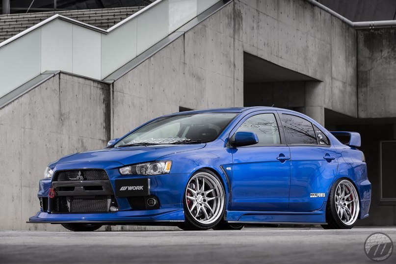 Mitsubishi Lancer Evolution X. - 8