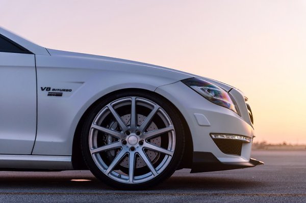 Mercedes-Benz CLS 63 AMG. - 7