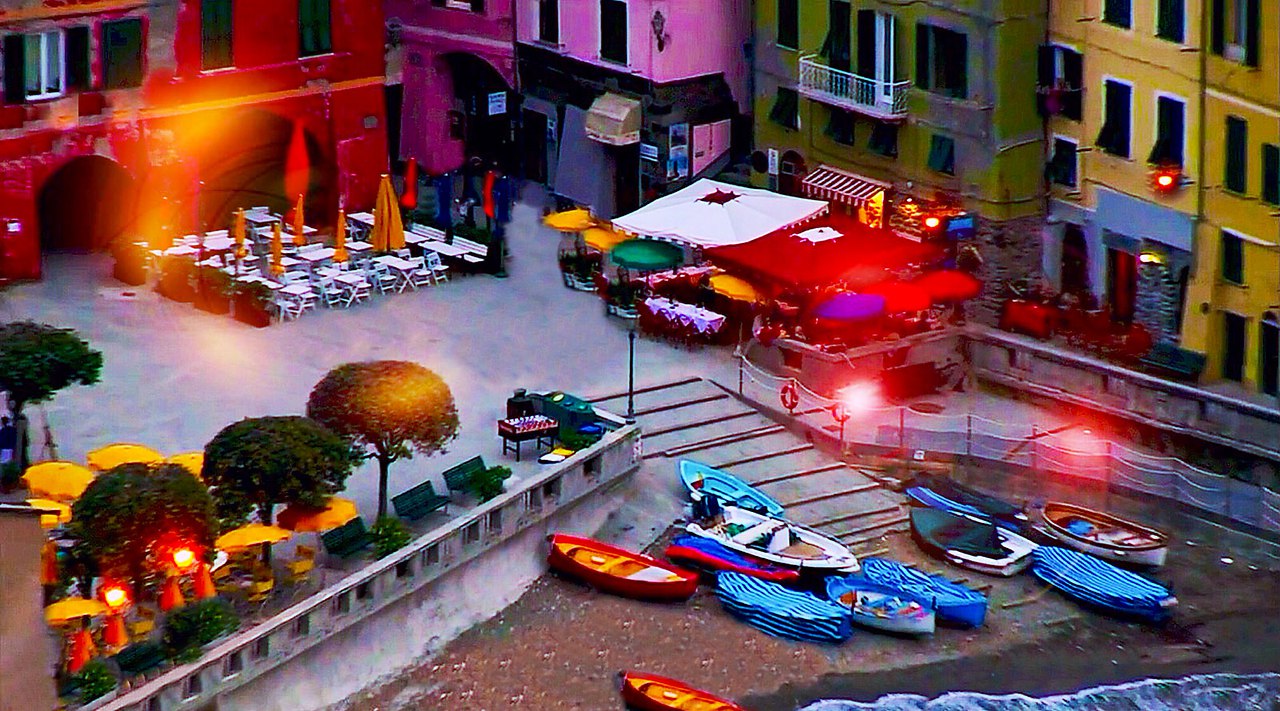 -:   .  - (Cinque Terre),   ...