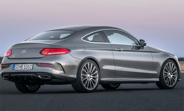 Новое купе Mercedes C-Class выйдет в декабре.Компания Mercedes-Benz представила новое купе C-Class, ...