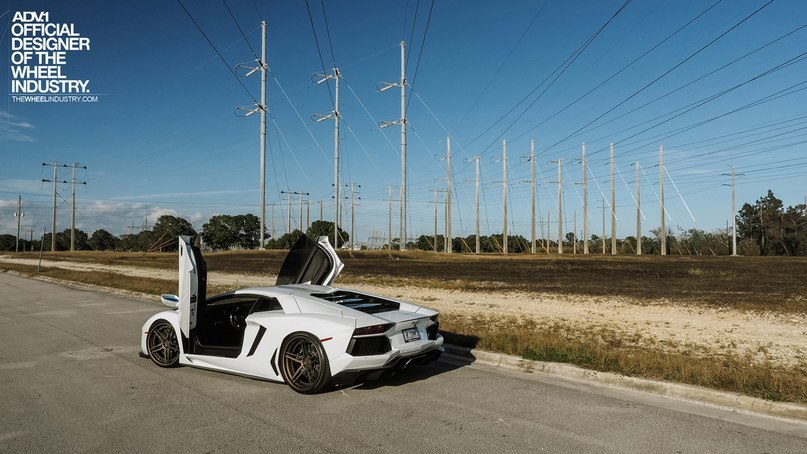 Lamborghini Aventador LP700-4. - 3