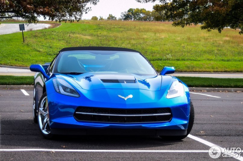 Chevrolet Corvette C7 Stingray Convertible - 4