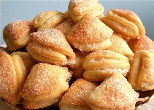 Творожное печенье.Ингредиенты:-творог — 400 гр-маргарин — 200 гр-мука пшеничная — 480 гр-сахар — по ...