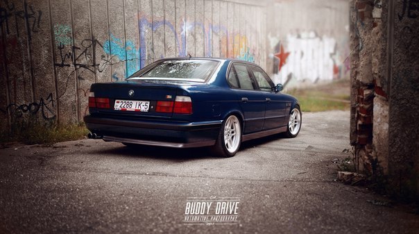 ///M5~E34 - 4