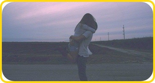 Возможно, я не вижу тебя так часто, как мне хотелось бы. Возможно, я не держу твою руку в своей руке ...