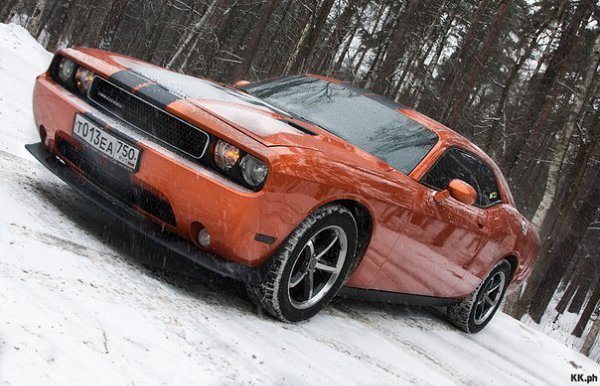 Dodge Challenger - 2