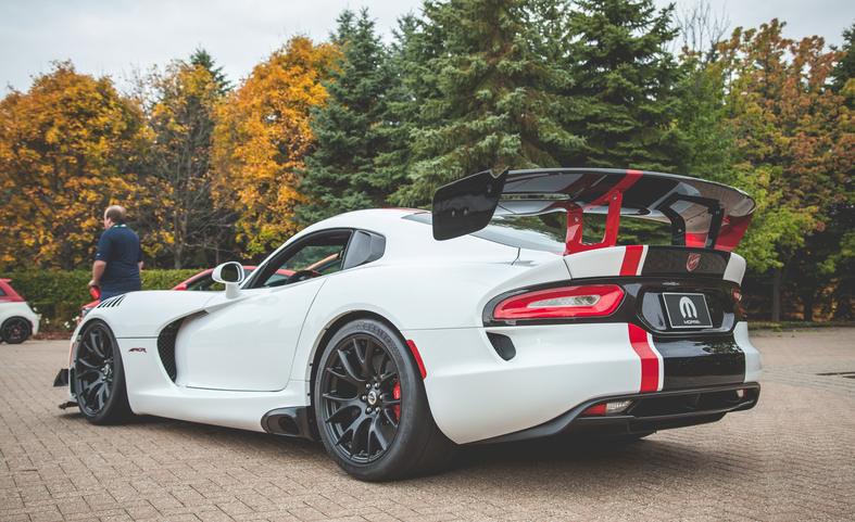 Dodge SRT Viper - 4