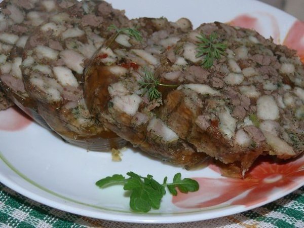 Колбаса из курицы.Автор: Ирочка СрибнаяПотребуется: куриные бедра -3 штуки, куриная печень - 250 ...