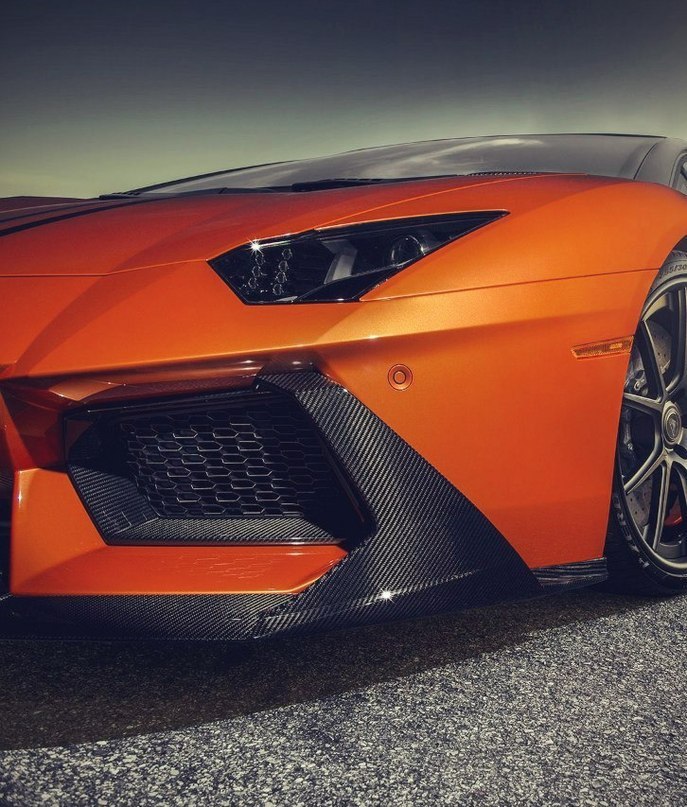 Lamborghini Aventador - 5