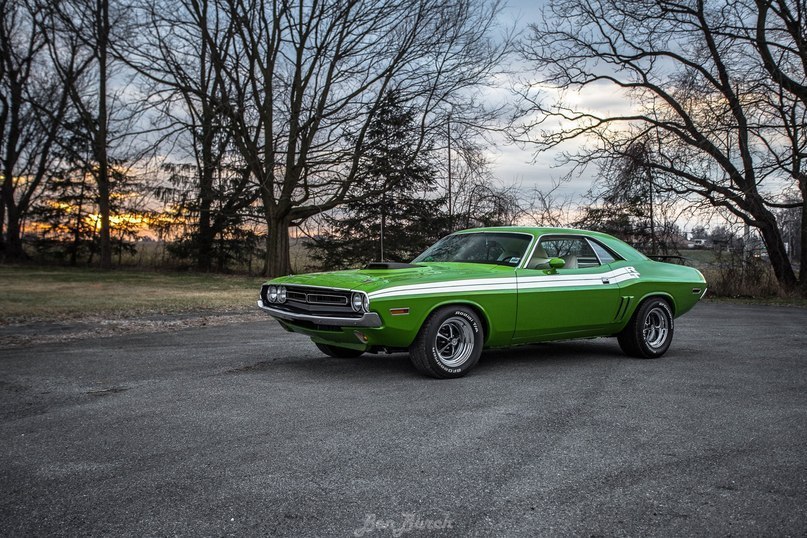 1971 Dodge Challenger R/T - 3