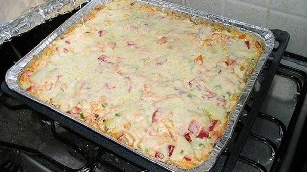 МЯСО ЗАПЕЧЁННОЕ С ГРИБАМИ.ИНГРЕДИЕНТЫ: Мясо - 1.5 кг Лук - 3 шт Грибы консервированные - 1 кг ...