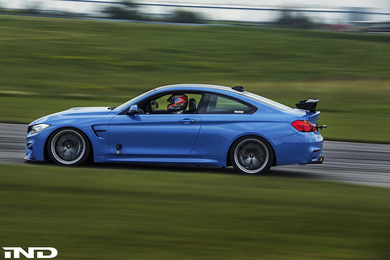 BMW m4 - 3