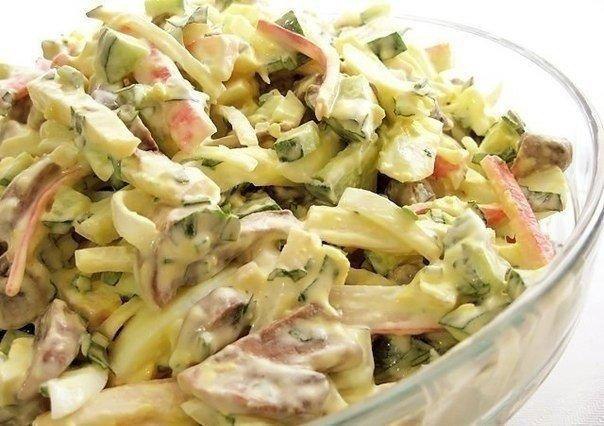 Вкусный салат с грибами.Ингредиенты:ветчина — 200 гшампиньоны — 300 гпомидоры — 300 гяйца — 3 ...