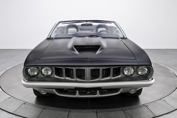 1971 Silver & Black Plymouth Cuda Convertible Viper V10 - 2