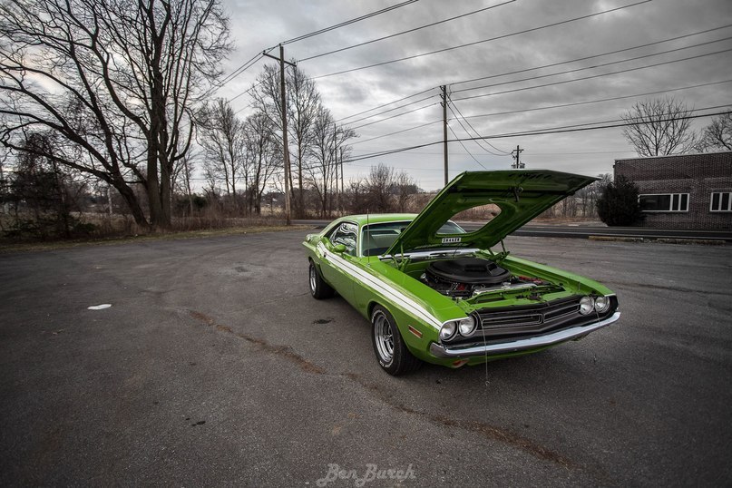 1971 Dodge Challenger R/T - 2