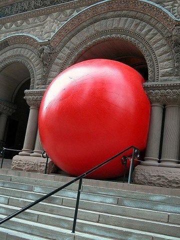 Kurt Perschke -   RedBall project.  (. installation - . - ... - 6