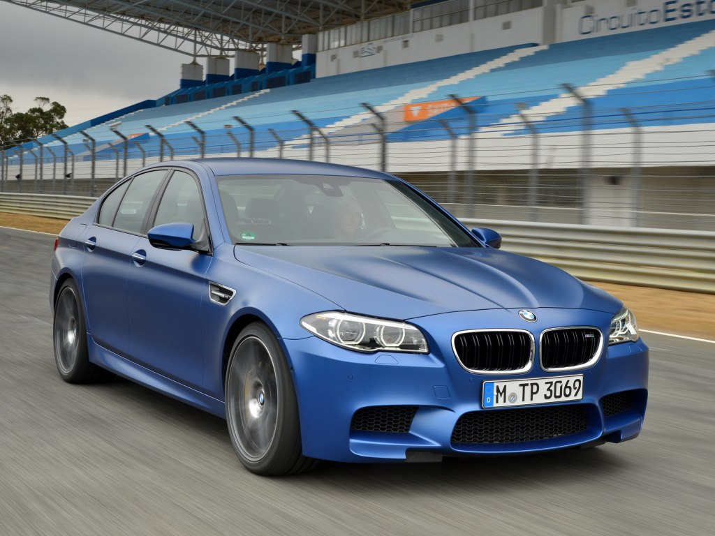 BMW M5 F10 Competition Package - 9