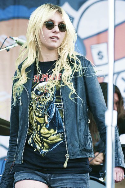 #TaylorMomsen - 3