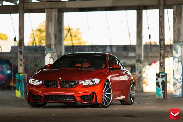 BMW M4.