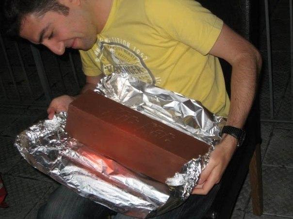     -  KitKat - 9