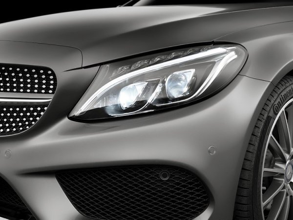 Новое купе Mercedes C-Class выйдет в декабре.Компания Mercedes-Benz представила новое купе C-Class, ... - 5