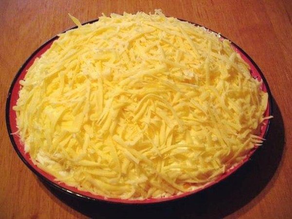 Этот рецепт гости выпрашивают!.. Очень вкусный Ингредиенты: 3 филе курицы, 300 гр твердого сыра, 6 ...