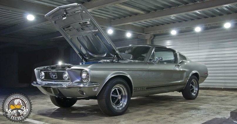 1968 Ford Mustang Fastback - 2