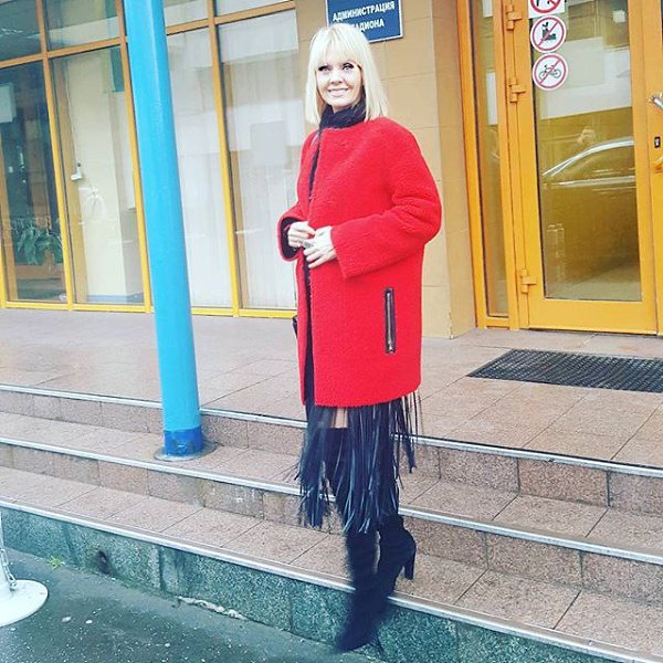Олимпийский. Сегодня здесь почти пусто,а завтра будет столпотворение. А вы идёте на Золотой ...
