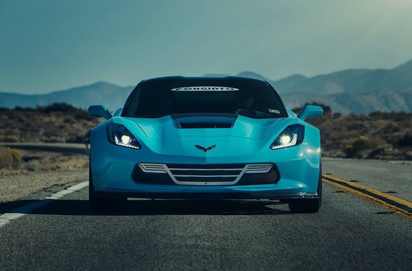Chevrolet Corvette C7 Stingray. - 3