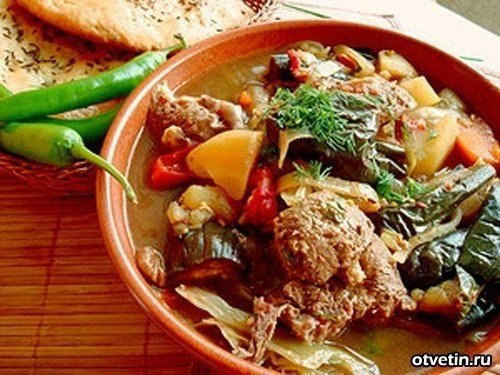 Рагу из баранины с овощами.Пищевая ценность: белка 103,6 гр., жира 91,6 гр., углеводов 58,3 ...