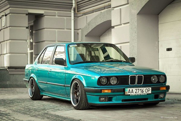 BMW e30