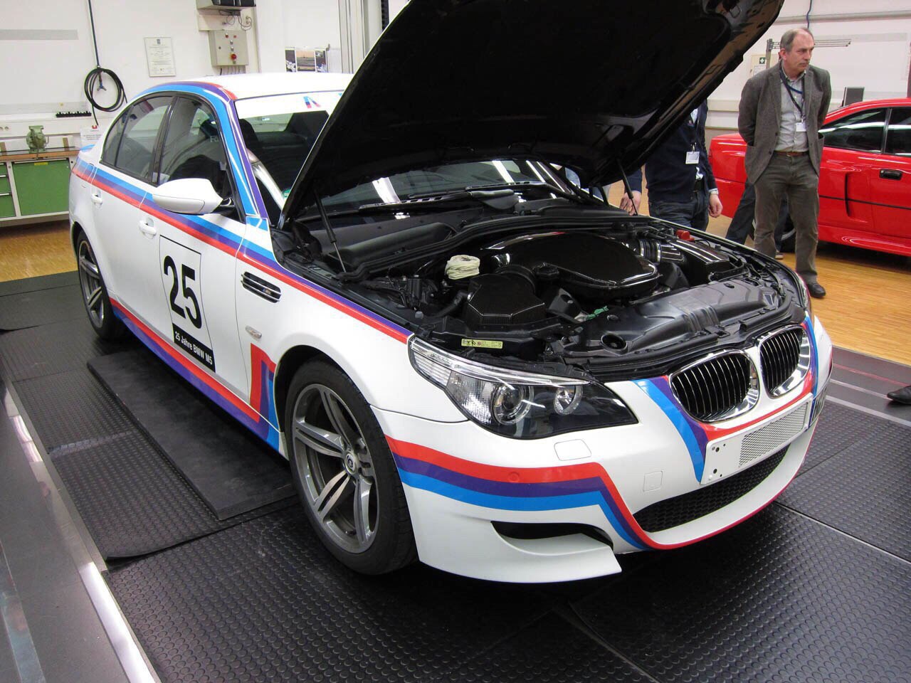 BMW M5 E60 CSL - 3