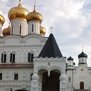   ))  !!!, , 70  -  10  2015    