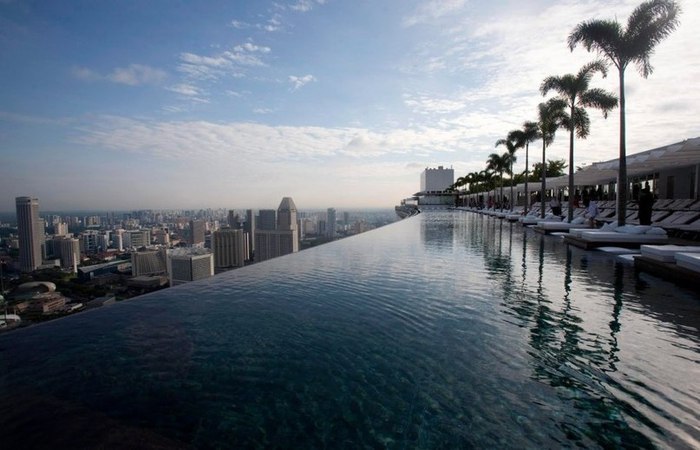    -  arina Bay Sands. - 2