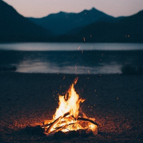 За одну ночь нельзя изменить жизнь, но за одну ночь можно изменить мысли, которые навсегда изменят ...