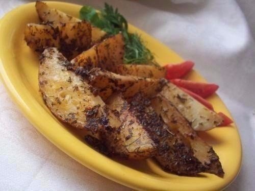 10 самы вкусных рецептов блюд из картофеля. 1) КАРТОФЕЛЬ ПО ФРАНЦУЗСКИИнгредиенты: Картофель - ... - 8