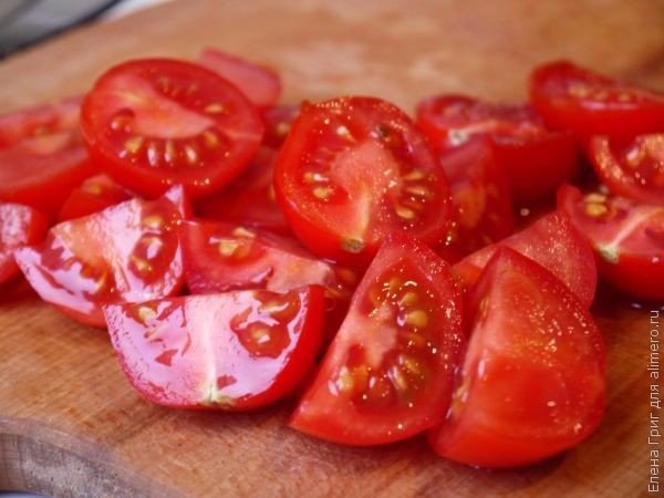 Овощной суп-пюре с сыром.Ингредиенты:Картофель — 3 шт.Морковь — 2 шт.Лук — 1 шт.Помидоры свежие (у ... - 3