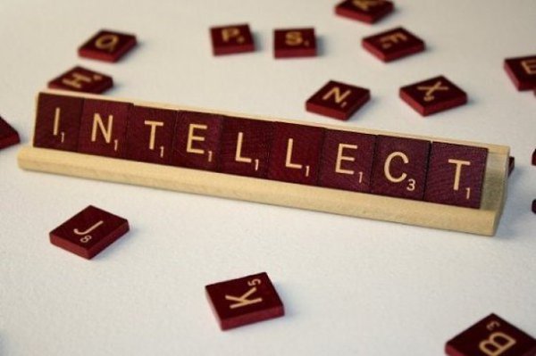 15 простых способов стать умнее.1. Больше читай.Чем сложнее и необычнее будут книги, тем лучше. ...