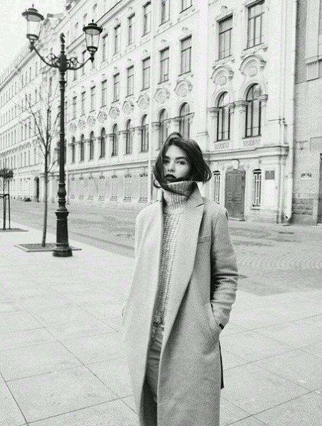 — Что бы она ни вытворяла, главное не мешать женщине любить тебя. — А если не вытворяет? — Значит ...