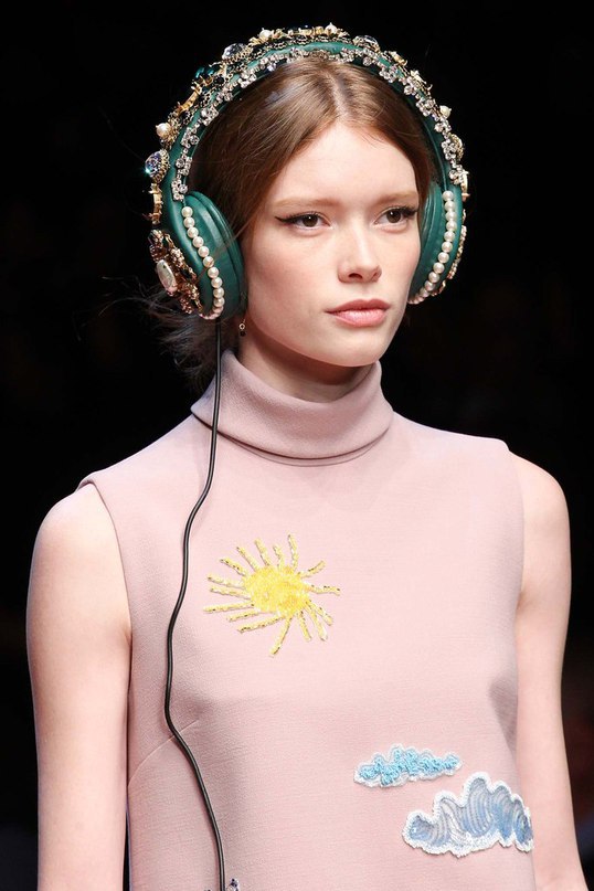 Dolce & Gabbana. - 6