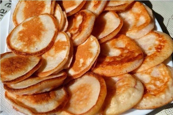 Оладьи на любой вкус.1. Классический рецептИнгредиенты:- Яйца куриные — 1 шт.- Кефир — 1/2 л- Сахар ... - 3