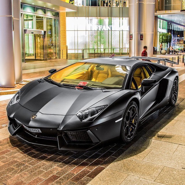 Lamborghini Aventador