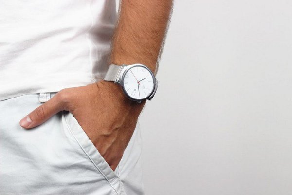 Elephone Ele Watch    Android Wear.